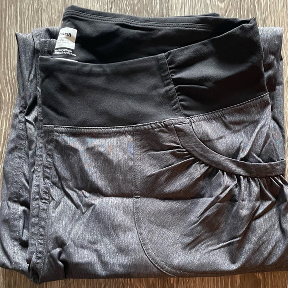 SALE🎈NWOT PRANA GRAY PULL ON PANTS WITH POCKETS AND BLACK WAIST BAND! - Picture 7 of 10
